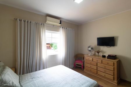 Casa à venda com 310m², 4 quartos e 3 vagasSuíte 01