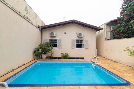 Casa à venda com 310m², 4 quartos e 3 vagasPiscina