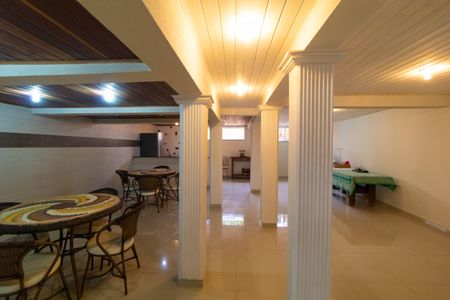 Casa à venda com 310m², 4 quartos e 3 vagasSalão de festas