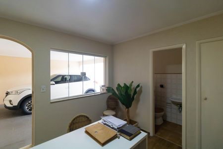 Casa à venda com 310m², 4 quartos e 3 vagasSuíte 02