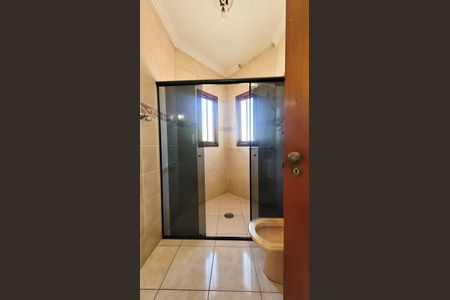 Casa à venda com 136m², 4 quartos e 3 vagasBanheiro da Suíte