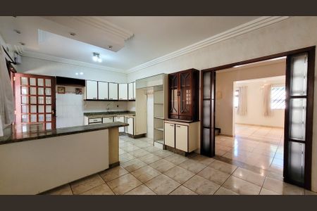 Casa à venda com 136m², 4 quartos e 3 vagasCozinha