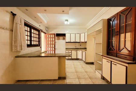 Casa à venda com 136m², 4 quartos e 3 vagasCozinha