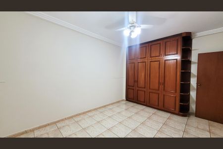 Casa à venda com 136m², 4 quartos e 3 vagasSuíte