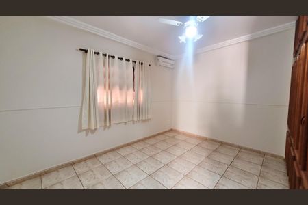 Casa à venda com 136m², 4 quartos e 3 vagasQuarto 2