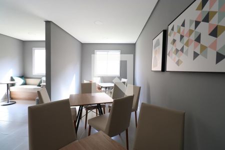 Apartamento para alugar com 57m², 2 quartos e sem vagaÁrea comum - Salão de festas