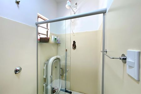 Casa à venda com 129m², 2 quartos e 4 vagasBanheiro