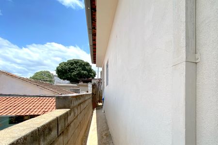 Casa à venda com 129m², 2 quartos e 4 vagasCorredor lexterno