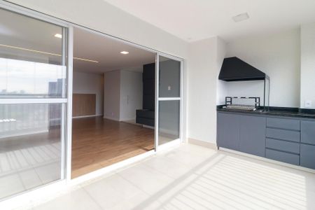 Apartamento à venda com 94m², 2 quartos e 2 vagasSala - Varanda