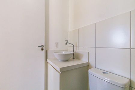 Apartamento para alugar com 57m², 2 quartos e sem vaga Apartamento para alugar com 57m², 2 quartos e sem vagaBanheiro