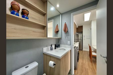Apartamento para alugar com 37m², 2 quartos e sem vaga Apartamento para alugar com 37m², 2 quartos e sem vagaBanheiro