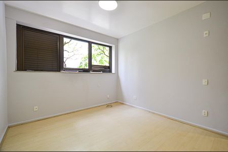 Apartamento para alugar com 190m², 3 quartos e 2 vagas Apartamento para alugar com 190m², 3 quartos e 2 vagasQuarto 1