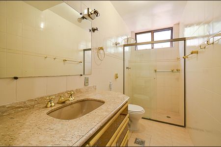 Apartamento para alugar com 190m², 3 quartos e 2 vagas Apartamento para alugar com 190m², 3 quartos e 2 vagasBanheiro Social