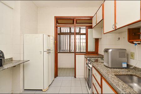 Apartamento para alugar com 190m², 3 quartos e 2 vagas Apartamento para alugar com 190m², 3 quartos e 2 vagasCozinha