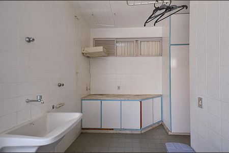 Apartamento para alugar com 190m², 3 quartos e 2 vagas Apartamento para alugar com 190m², 3 quartos e 2 vagasÁrea de Serviço