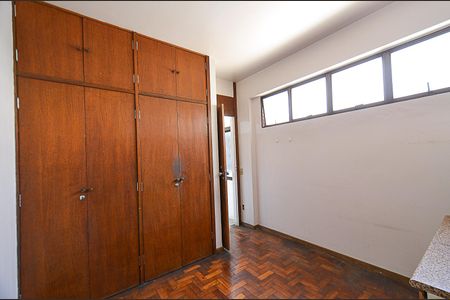 Apartamento para alugar com 190m², 3 quartos e 2 vagas Apartamento para alugar com 190m², 3 quartos e 2 vagasQuarto de Serviço