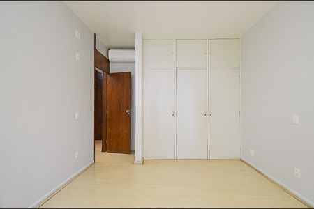 Apartamento para alugar com 190m², 3 quartos e 2 vagas Apartamento para alugar com 190m², 3 quartos e 2 vagasQuarto 1