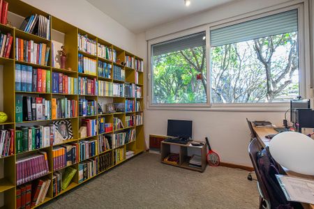 Casa à venda com 420m², 4 quartos e 5 vagasSuíte 3