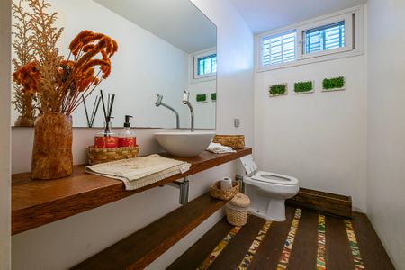 Casa à venda com 420m², 4 quartos e 5 vagasLavabo