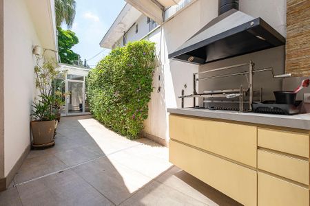 Casa à venda com 420m², 4 quartos e 5 vagasEspaço Gourmet