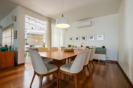 Casa à venda com 420m², 4 quartos e 5 vagasSala 1