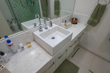 Casa à venda com 420m², 4 quartos e 5 vagasSuíte 3 