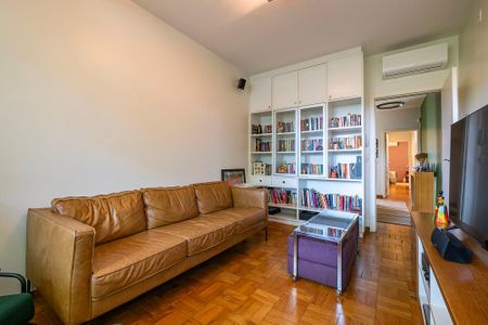 Casa à venda com 420m², 4 quartos e 5 vagasQuarto 4