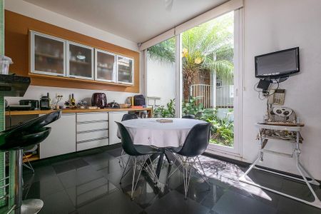 Casa à venda com 420m², 4 quartos e 5 vagasCozinha