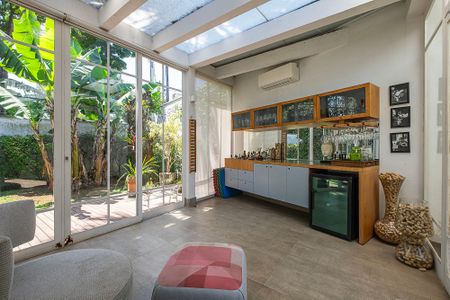 Casa à venda com 420m², 4 quartos e 5 vagasSala 2