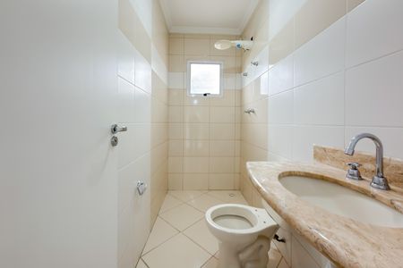 Casa para alugar com 150m², 3 quartos e 2 vagasBanheiro Social