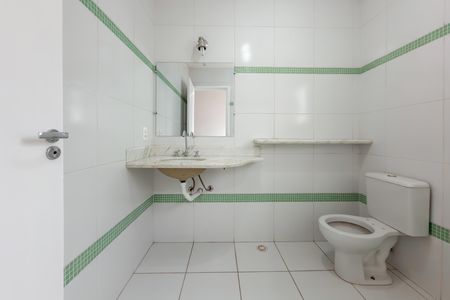 Casa para alugar com 150m², 3 quartos e 2 vagasBanheiro da Suíte