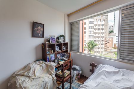Apartamento à venda com 140m², 4 quartos e 2 vagasQuarto 2
