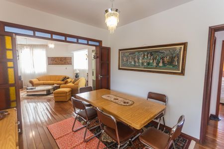 Apartamento à venda com 140m², 4 quartos e 2 vagasCopa