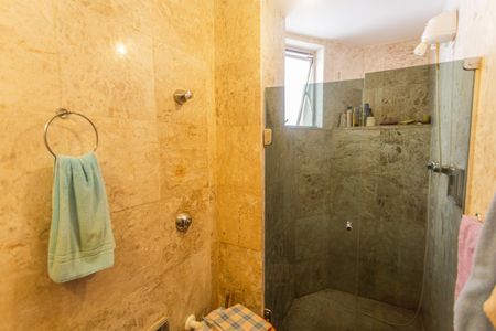 Apartamento à venda com 140m², 4 quartos e 2 vagasBanheiro da Suíte