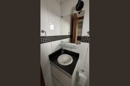 Apartamento à venda com 100m², 2 quartos e 1 vaga Apartamento à venda com 100m², 2 quartos e 1 vagaBanheiro da Suíte