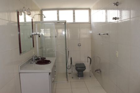 Apartamento para alugar com 143m², 1 quarto e 2 vagasBanheiro da Suíte