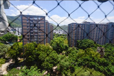 Apartamento à venda com 79m², 4 quartos e 3 vagasQuarto 4