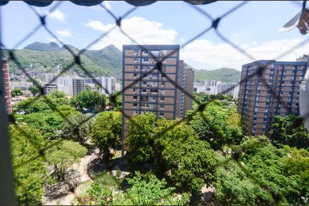 Apartamento à venda com 79m², 4 quartos e 3 vagasQuarto 3