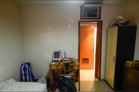 Apartamento à venda com 79m², 4 quartos e 3 vagasQuarto 2