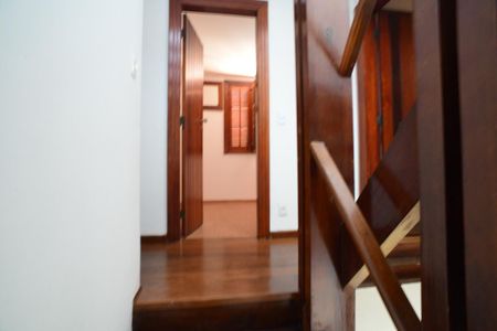 Casa de condomínio para alugar com 182m², 4 quartos e 3 vagasCorredor