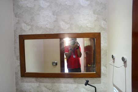 Casa de condomínio para alugar com 182m², 4 quartos e 3 vagasLavabo