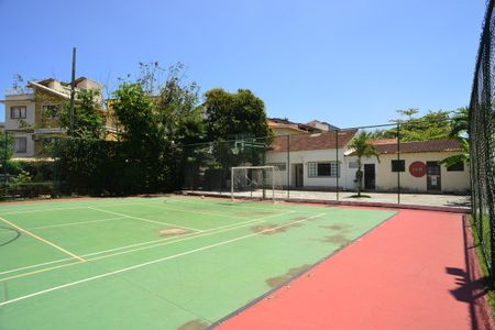 Casa de condomínio para alugar com 182m², 4 quartos e 3 vagasÁrea Comum - Quadra Esportiva