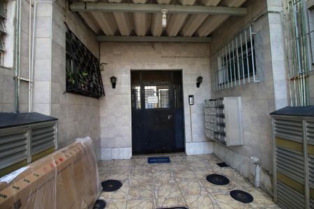 Apartamento para alugar com 50m², 2 quartos e sem vagaFachada e portaria