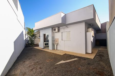 Casa para alugar com 45m², 2 quartos e 2 vagas Casa para alugar com 45m², 2 quartos e 2 vagasÁrea de Serviço