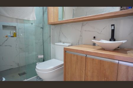 Apartamento para alugar com 76m², 2 quartos e 1 vagaBanheiro 