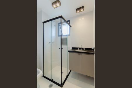 Banheiro de kitnet/studio para alugar com 1 quarto, 30m² em Vila Mariana, São Paulo