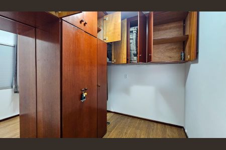 Apartamento à venda com 64m², 2 quartos e 1 vagaQuarto 2