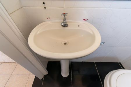 Casa à venda com 80m², 1 quarto e sem vaga Casa à venda com 80m², 1 quarto e sem vagaBanheiro da Suíte