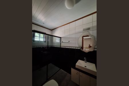 Banheiro Social de casa para alugar com 4 quartos, 430m² em Umbará, Curitiba