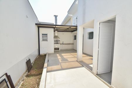Casa para alugar com 330m², 5 quartos e 3 vagas Casa para alugar com 330m², 5 quartos e 3 vagasQuintal